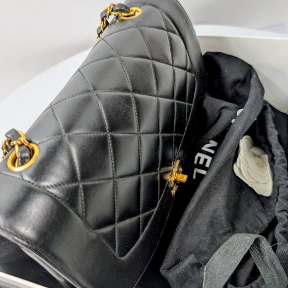 Chanel Vintage 3-Series Black Quilted Lambskin Diana Single Flap Bag - Picture 16 of 16